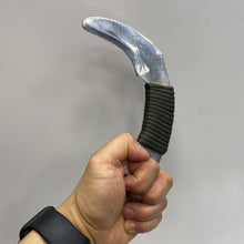 Load image into Gallery viewer, Aluminum Paracord Training Karambit
